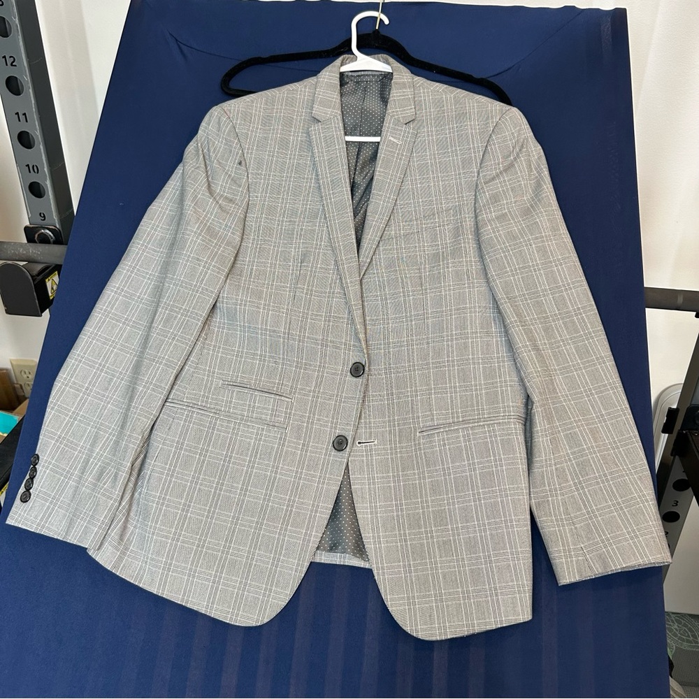 Andrew Fezza Men’s Light‎ Gray Checkered Blazer Size 40R